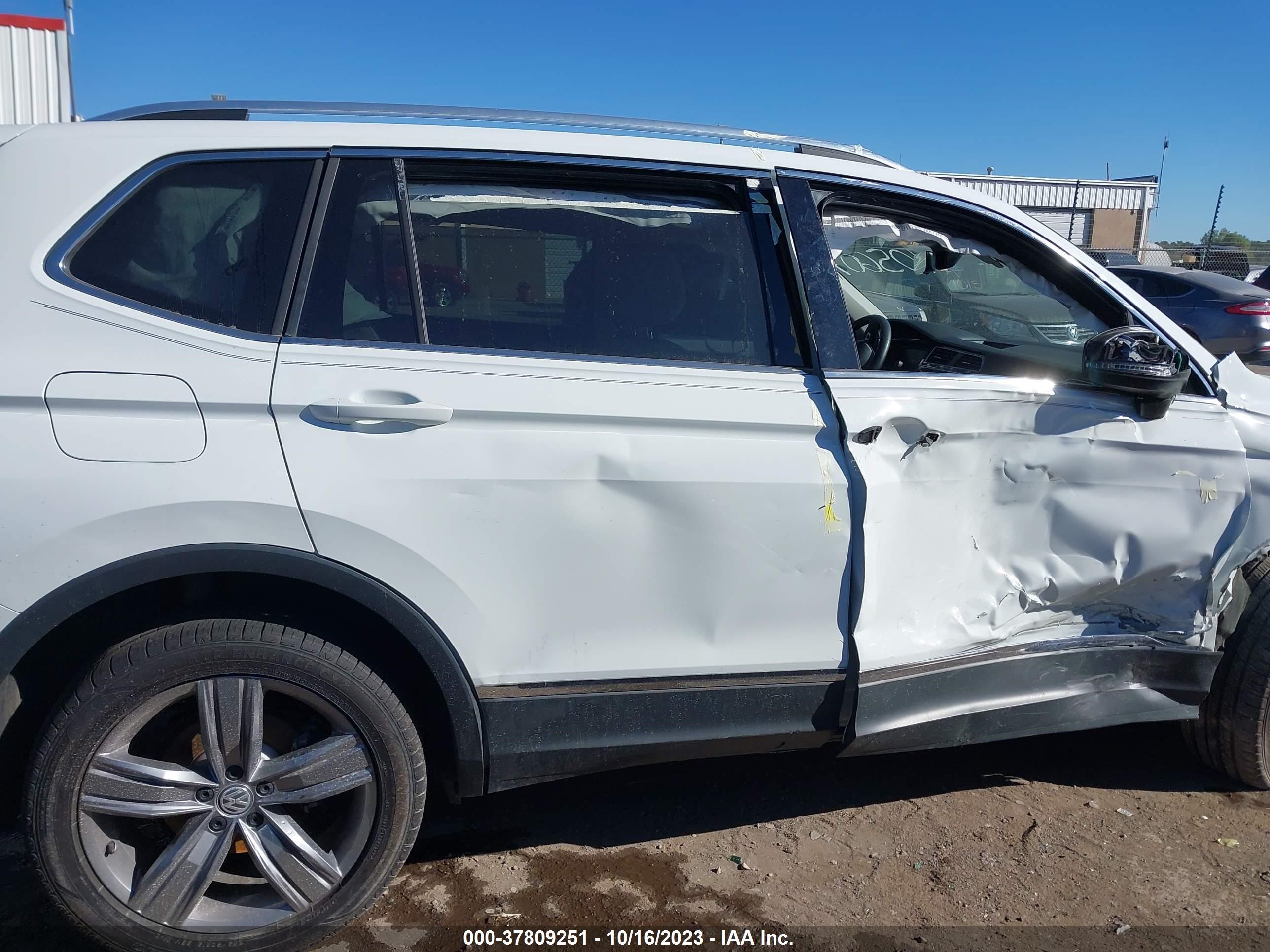 Photo 13 VIN: 3VV3B7AX4LM105607 - VOLKSWAGEN TIGUAN 