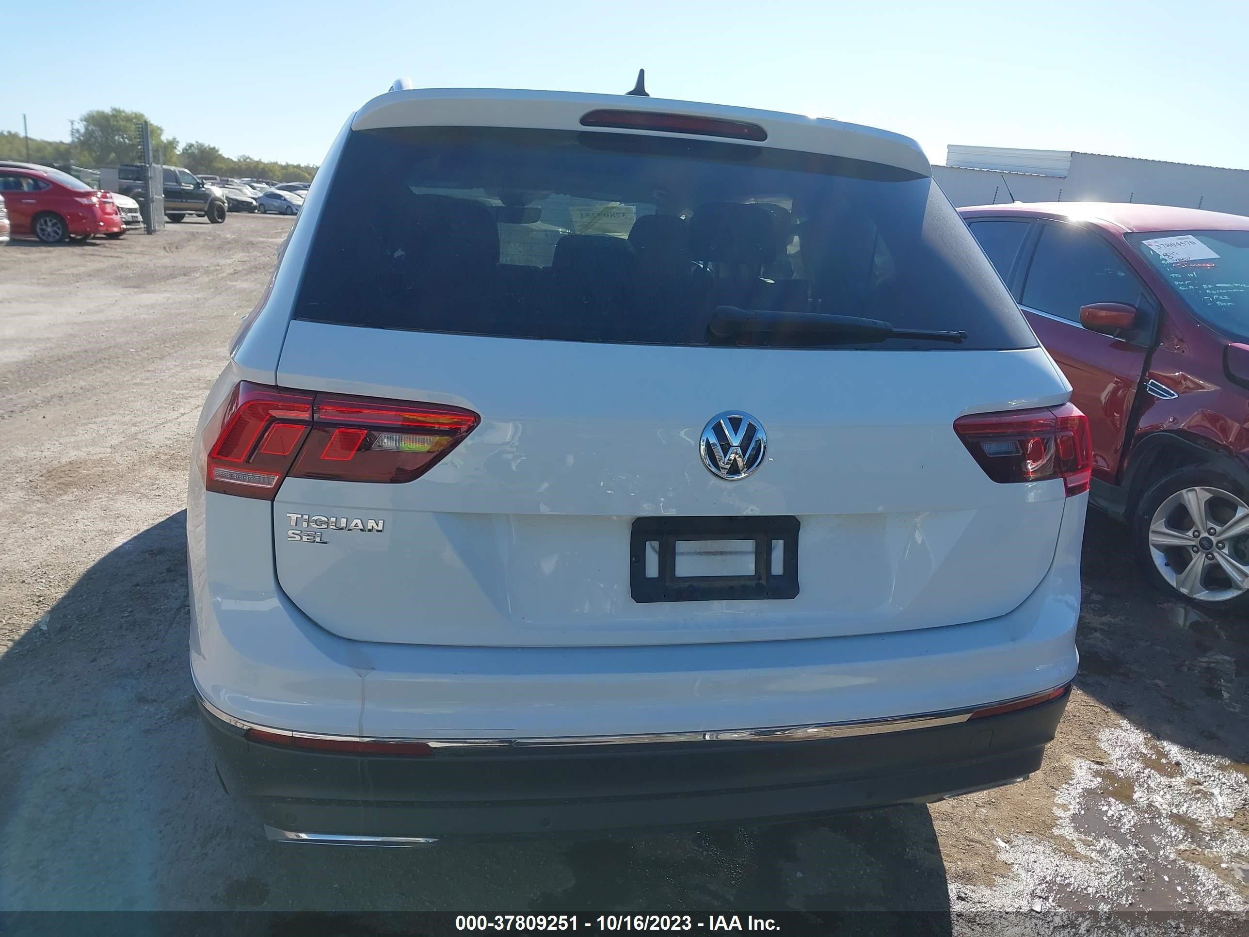 Photo 16 VIN: 3VV3B7AX4LM105607 - VOLKSWAGEN TIGUAN 