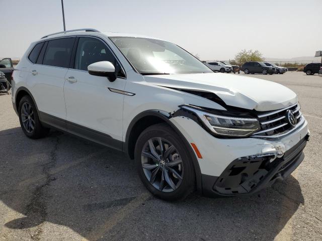 Photo 3 VIN: 3VV3B7AX4NM076838 - VOLKSWAGEN TIGUAN SE 