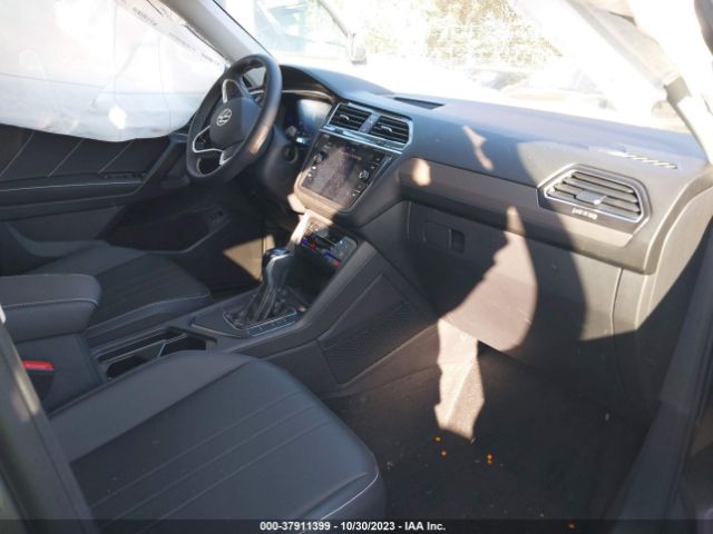 Photo 4 VIN: 3VV3B7AX4PM084814 - VOLKSWAGEN TIGUAN 