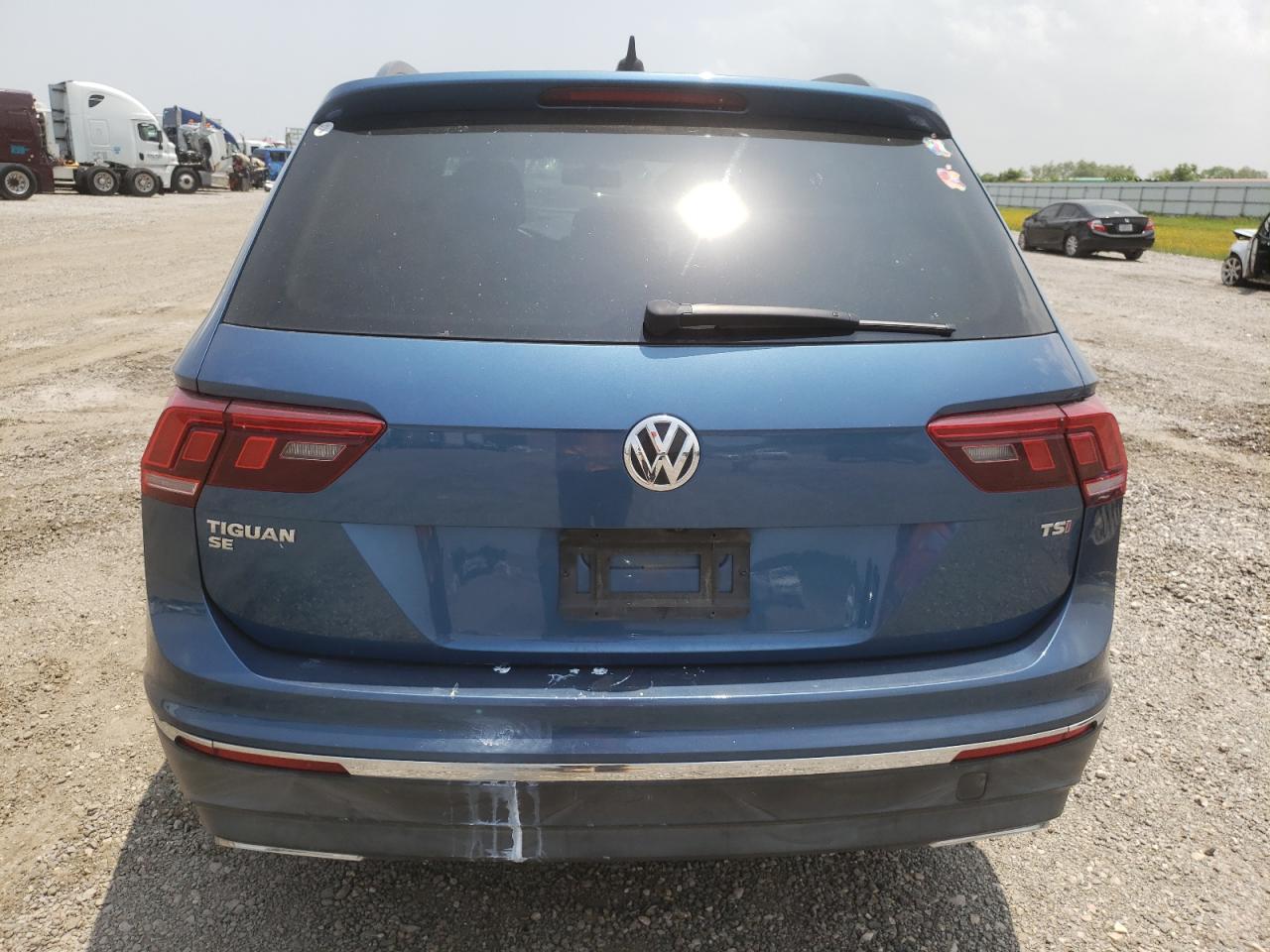 Photo 5 VIN: 3VV3B7AX5JM038626 - VOLKSWAGEN TIGUAN 