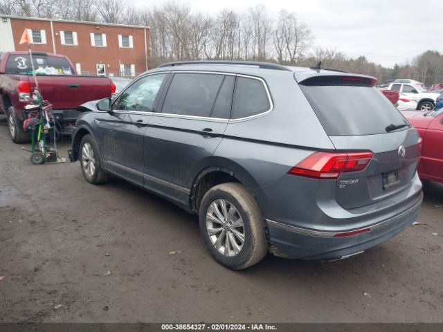 Photo 2 VIN: 3VV3B7AX5JM043048 - VOLKSWAGEN TIGUAN 