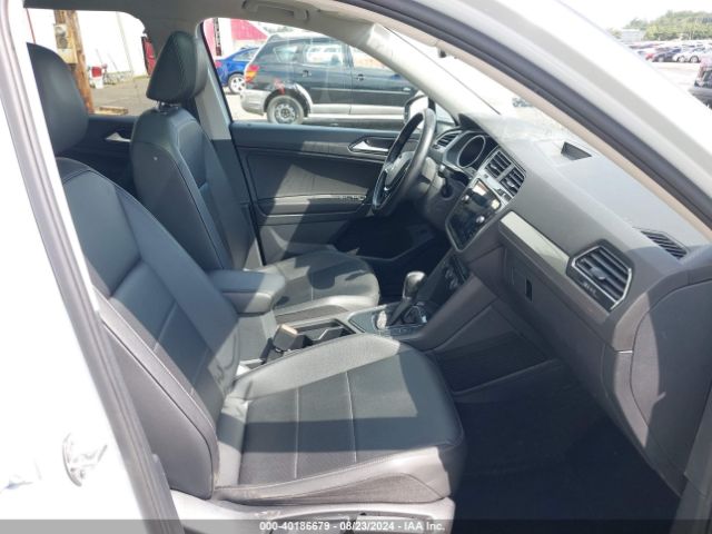 Photo 4 VIN: 3VV3B7AX5JM182953 - VOLKSWAGEN TIGUAN 