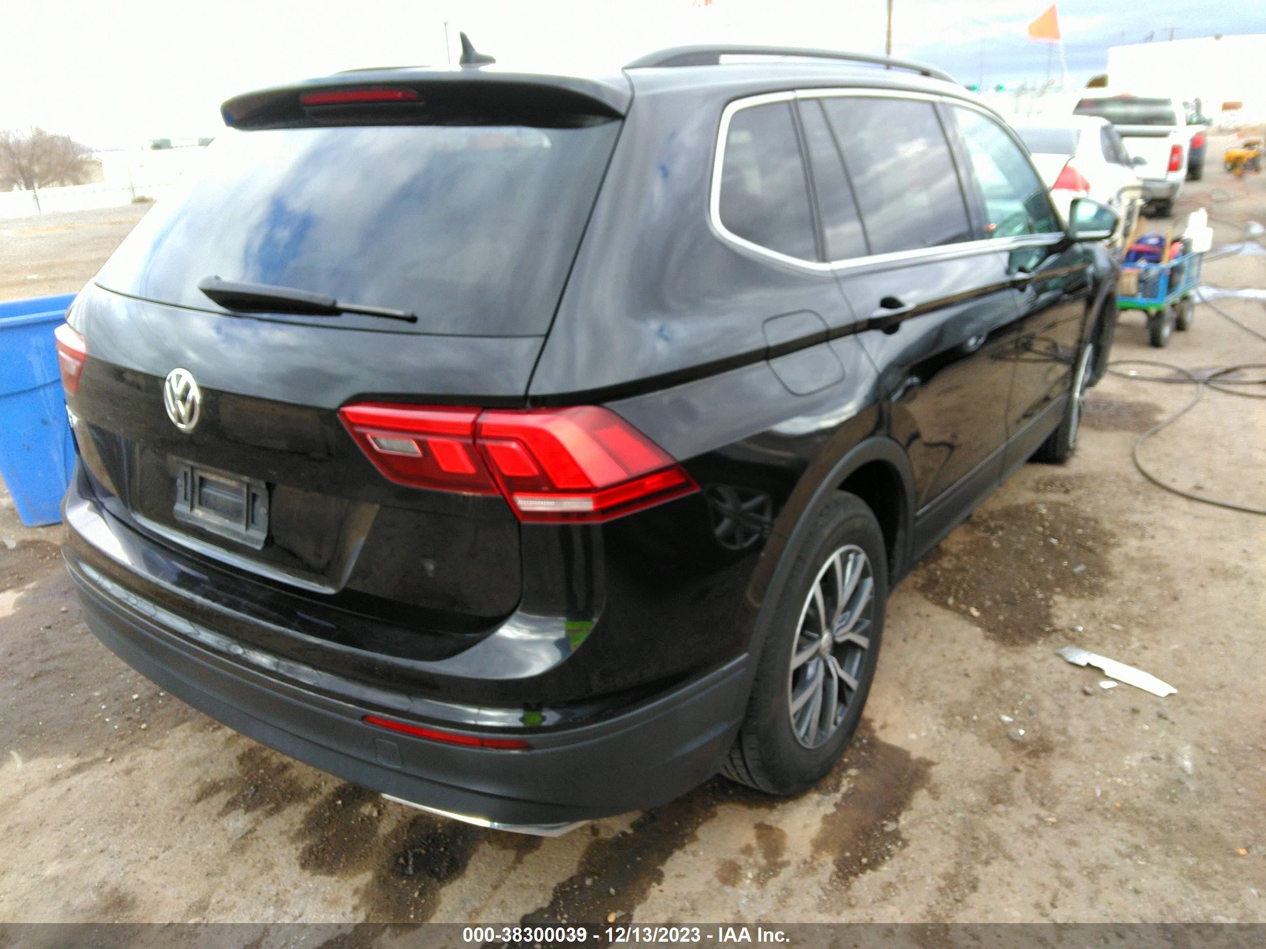 Photo 3 VIN: 3VV3B7AX5KM025215 - VOLKSWAGEN TIGUAN 