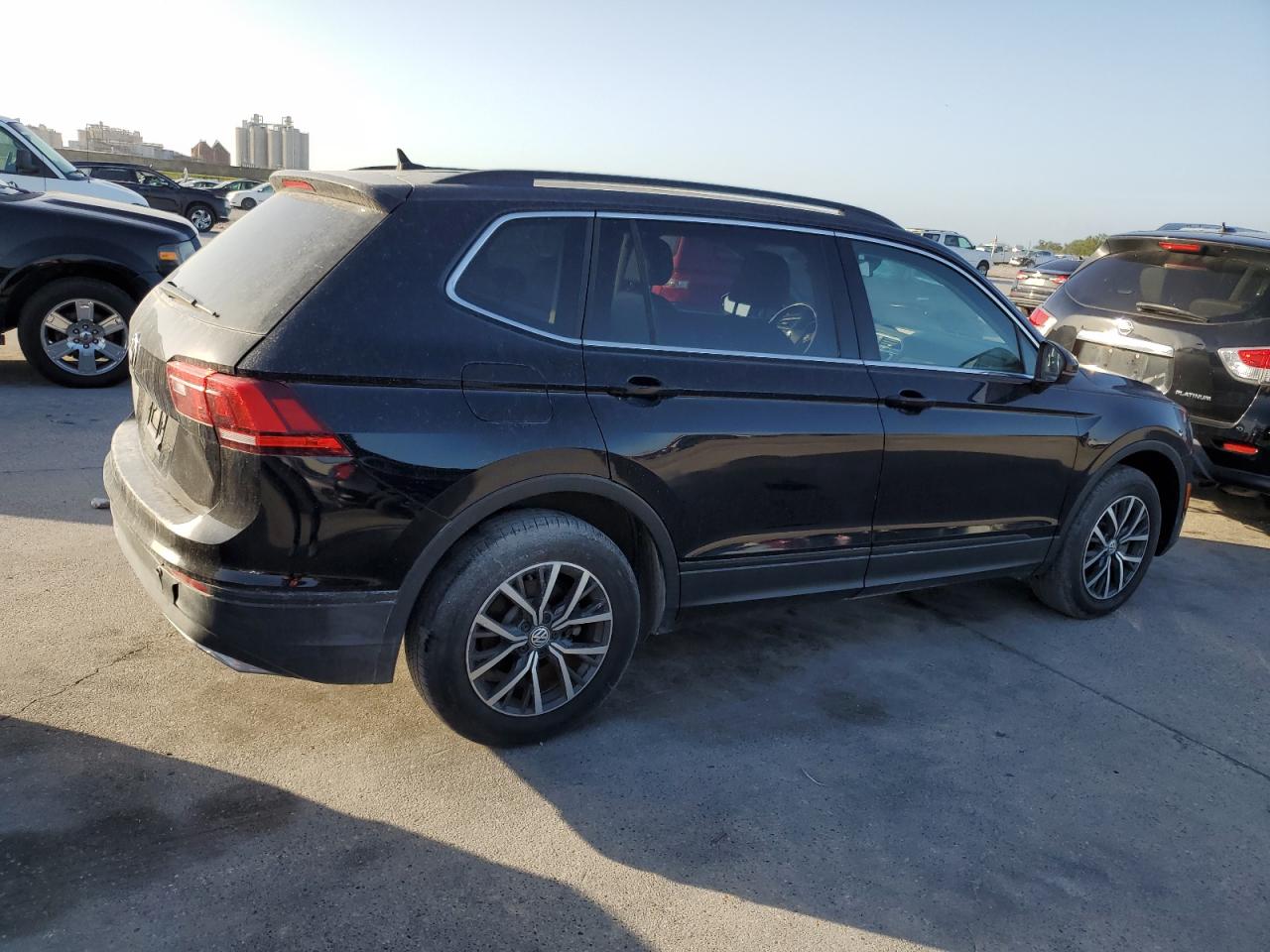 Photo 2 VIN: 3VV3B7AX5KM047165 - VOLKSWAGEN TIGUAN 