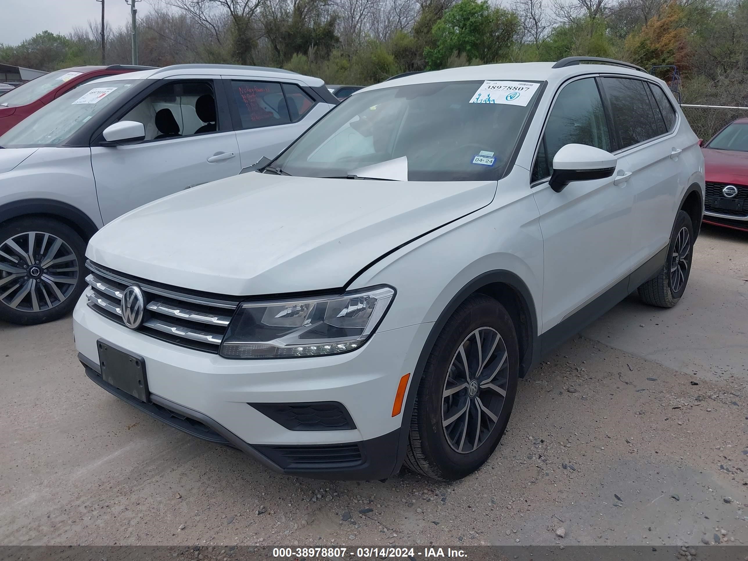 Photo 1 VIN: 3VV3B7AX5MM114558 - VOLKSWAGEN TIGUAN 