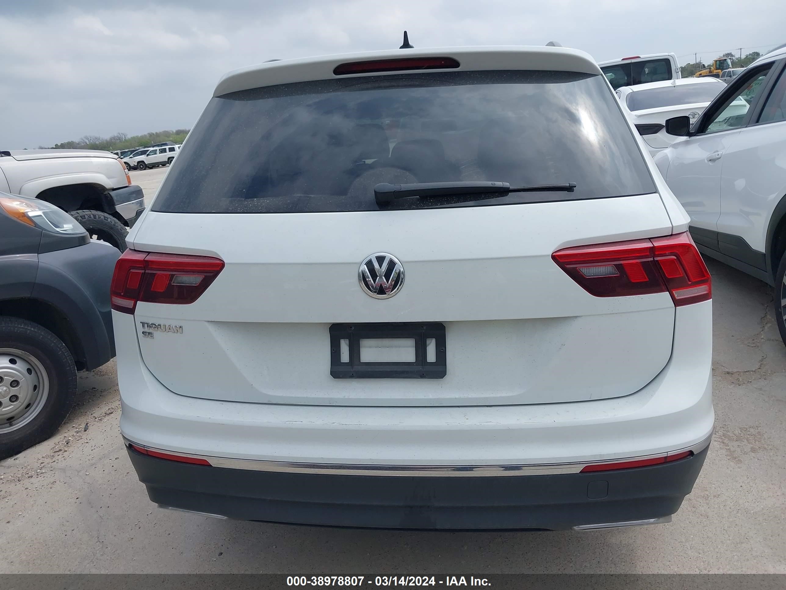 Photo 15 VIN: 3VV3B7AX5MM114558 - VOLKSWAGEN TIGUAN 