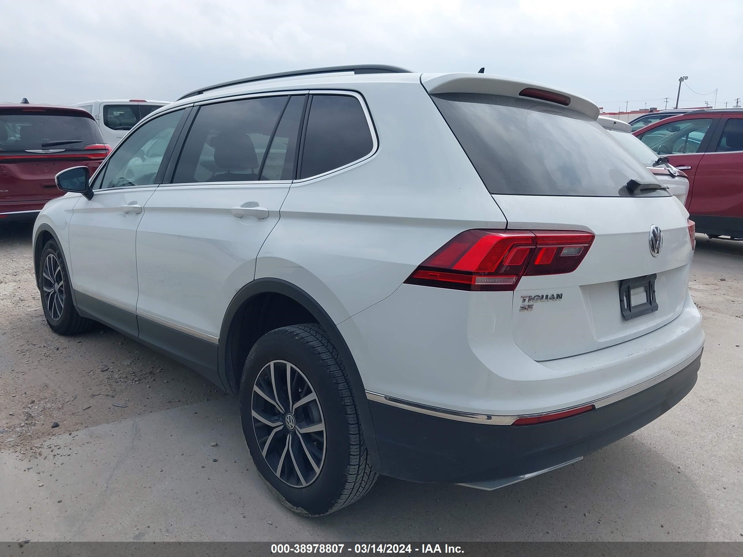 Photo 2 VIN: 3VV3B7AX5MM114558 - VOLKSWAGEN TIGUAN 