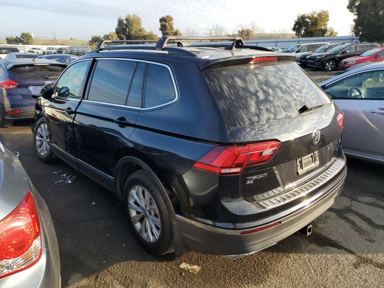 Photo 1 VIN: 3VV3B7AX6JM106609 - VOLKSWAGEN TIGUAN 