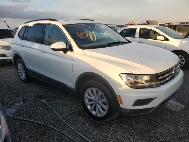 Photo 3 VIN: 3VV3B7AX6KM049779 - VOLKSWAGEN TIGUAN SE 