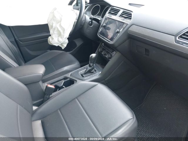 Photo 4 VIN: 3VV3B7AX6KM072897 - VOLKSWAGEN TIGUAN 