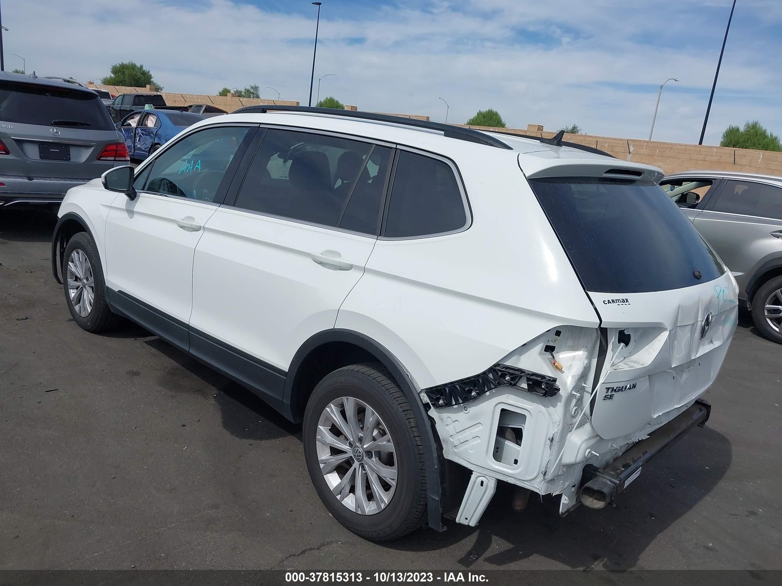 Photo 2 VIN: 3VV3B7AX6KM076917 - VOLKSWAGEN TIGUAN 