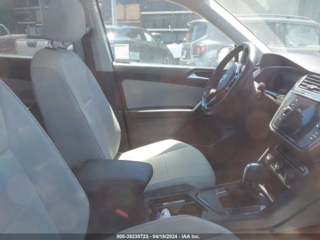 Photo 4 VIN: 3VV3B7AX6KM197818 - VOLKSWAGEN TIGUAN 