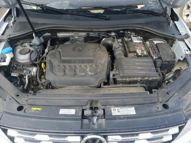 Photo 6 VIN: 3VV3B7AX7JM040135 - VOLKSWAGEN TIGUAN 