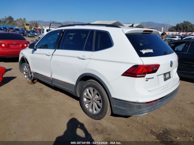 Photo 2 VIN: 3VV3B7AX7JM044802 - VOLKSWAGEN TIGUAN 