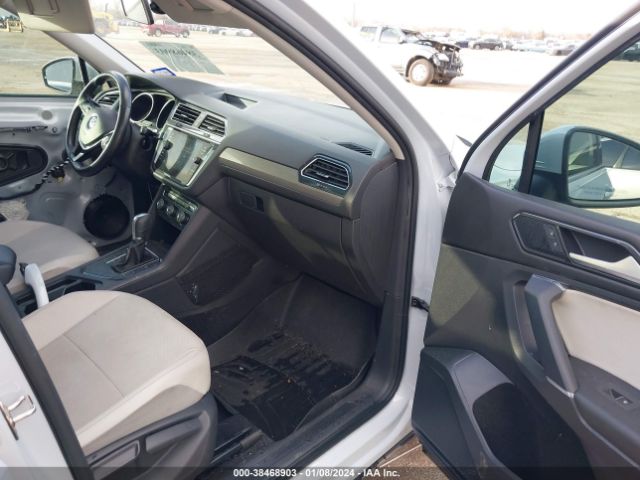 Photo 4 VIN: 3VV3B7AX7JM051667 - VOLKSWAGEN TIGUAN 