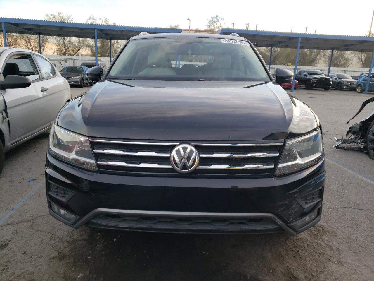 Photo 4 VIN: 3VV3B7AX7JM057095 - VOLKSWAGEN TIGUAN 