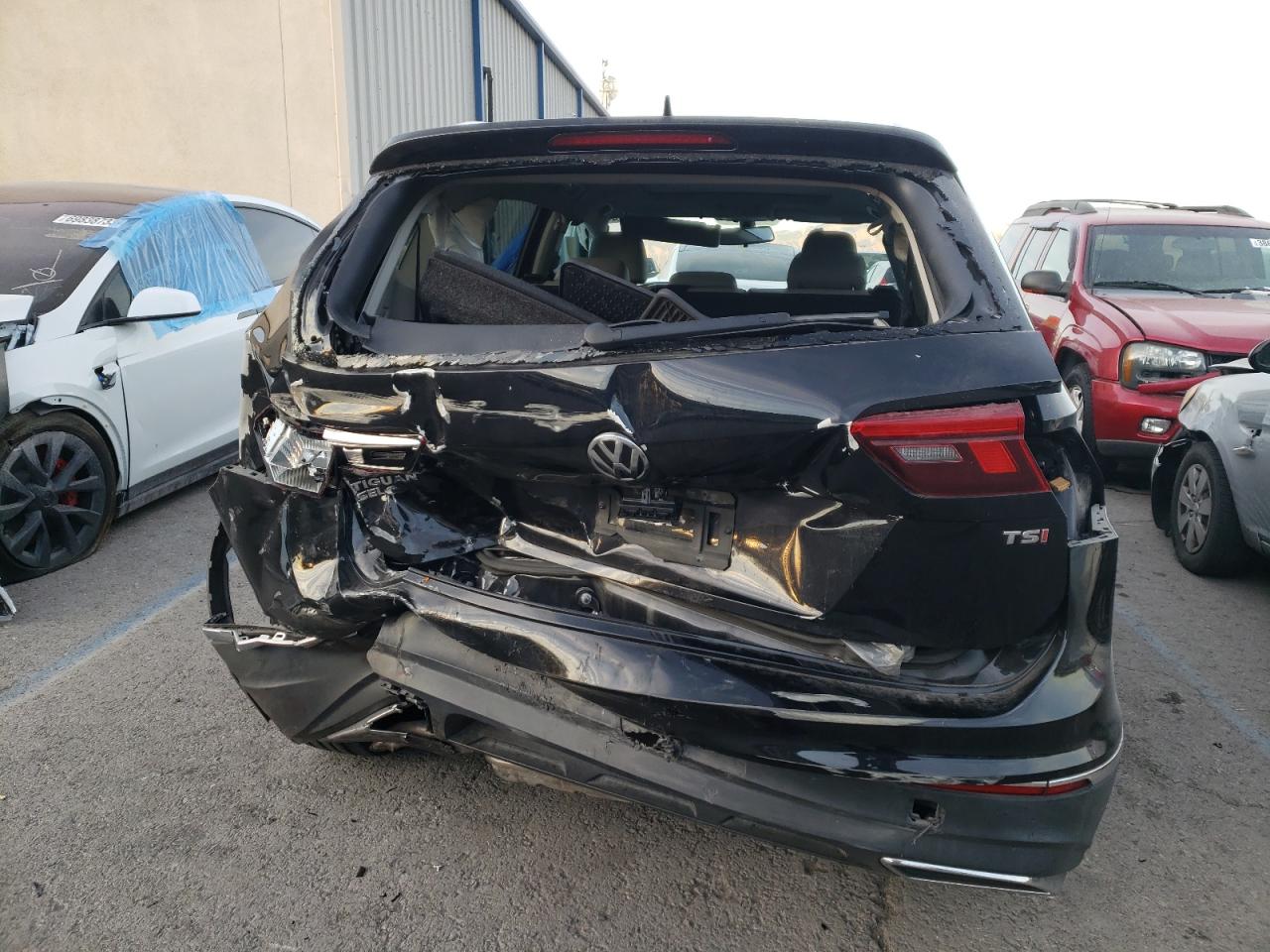 Photo 5 VIN: 3VV3B7AX7JM057095 - VOLKSWAGEN TIGUAN 