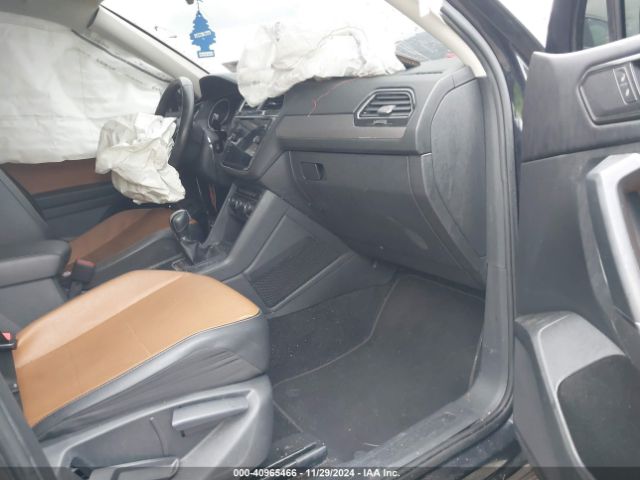 Photo 4 VIN: 3VV3B7AX7JM154488 - VOLKSWAGEN TIGUAN 