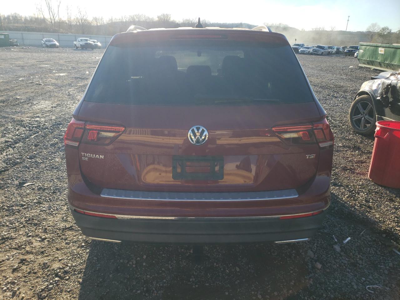 Photo 5 VIN: 3VV3B7AX7JM215158 - VOLKSWAGEN TIGUAN 