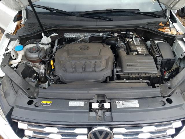 Photo 6 VIN: 3VV3B7AX7KM031176 - VOLKSWAGEN TIGUAN SE 