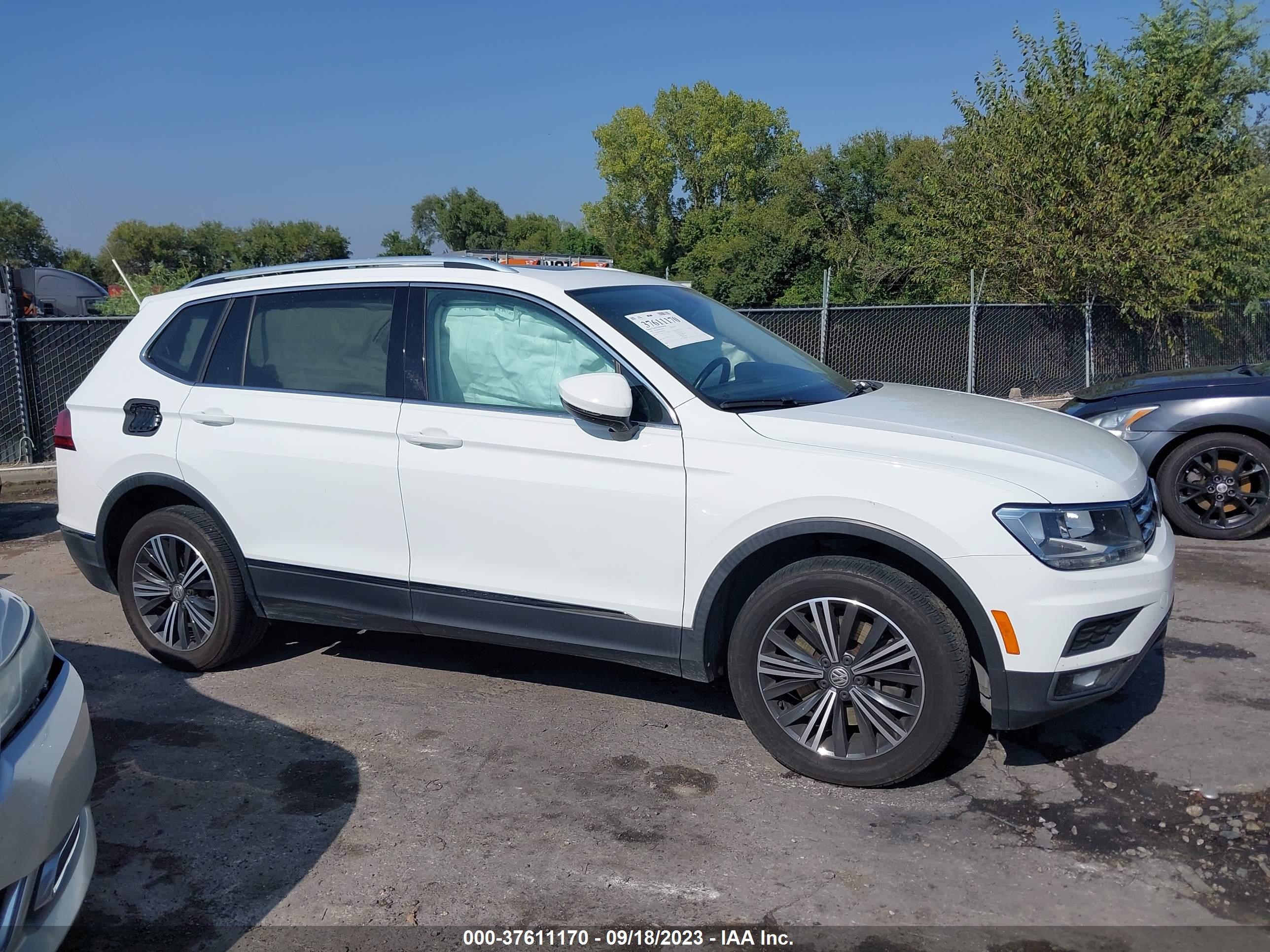 Photo 12 VIN: 3VV3B7AX8JM020332 - VOLKSWAGEN TIGUAN 