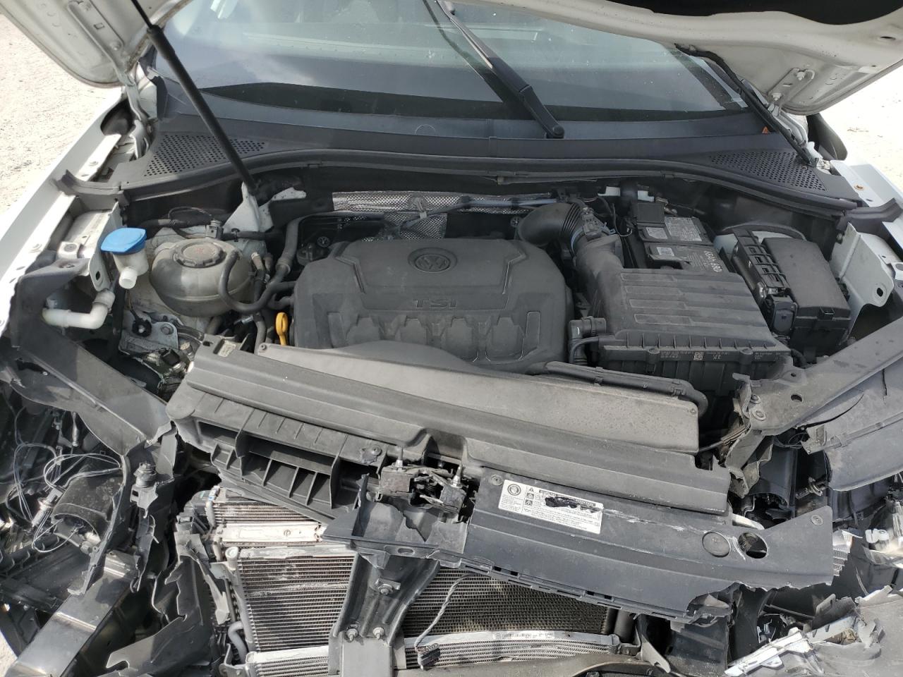 Photo 11 VIN: 3VV3B7AX8JM074262 - VOLKSWAGEN TIGUAN 