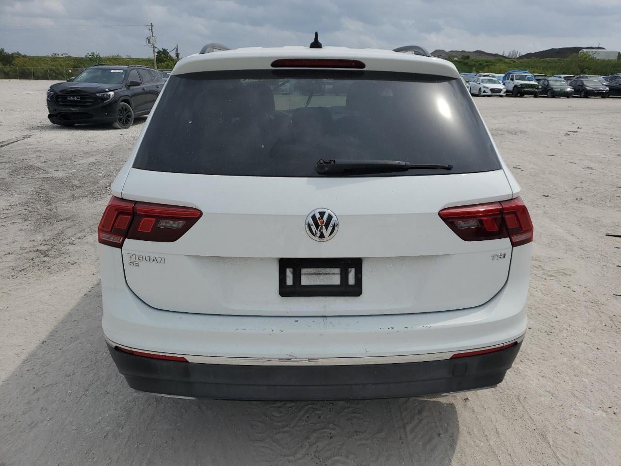 Photo 5 VIN: 3VV3B7AX8JM074262 - VOLKSWAGEN TIGUAN 