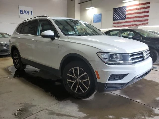 Photo 3 VIN: 3VV3B7AX8MM105000 - VOLKSWAGEN TIGUAN SE 