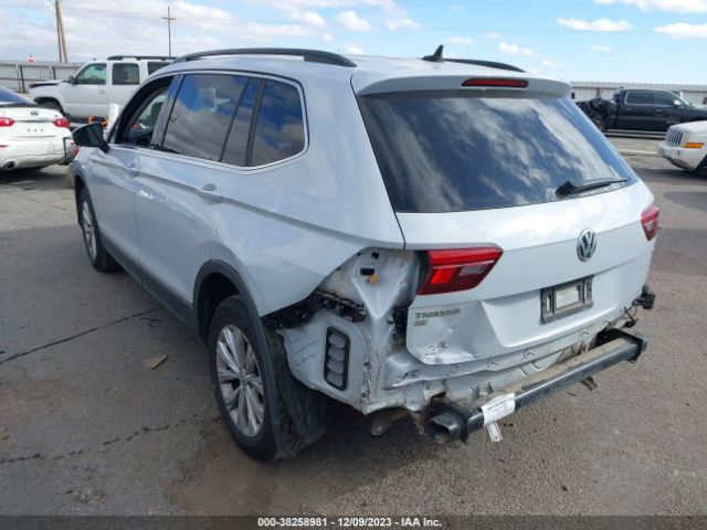 Photo 2 VIN: 3VV3B7AX9JM026592 - VOLKSWAGEN TIGUAN 