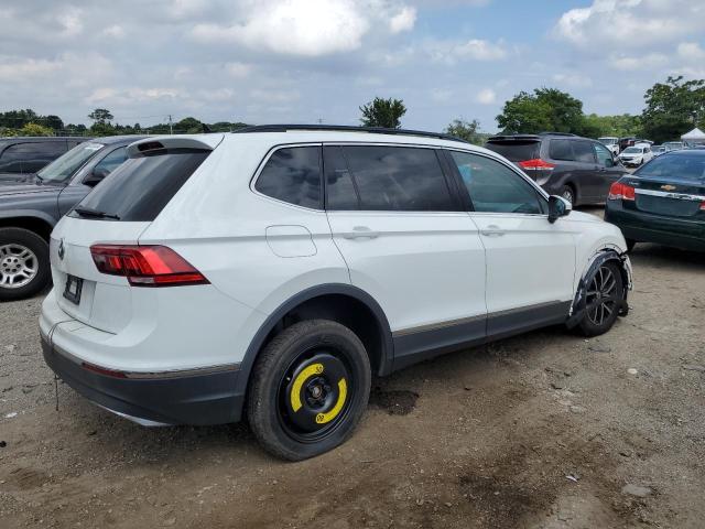 Photo 2 VIN: 3VV3B7AX9MM000983 - VOLKSWAGEN TIGUAN SE 