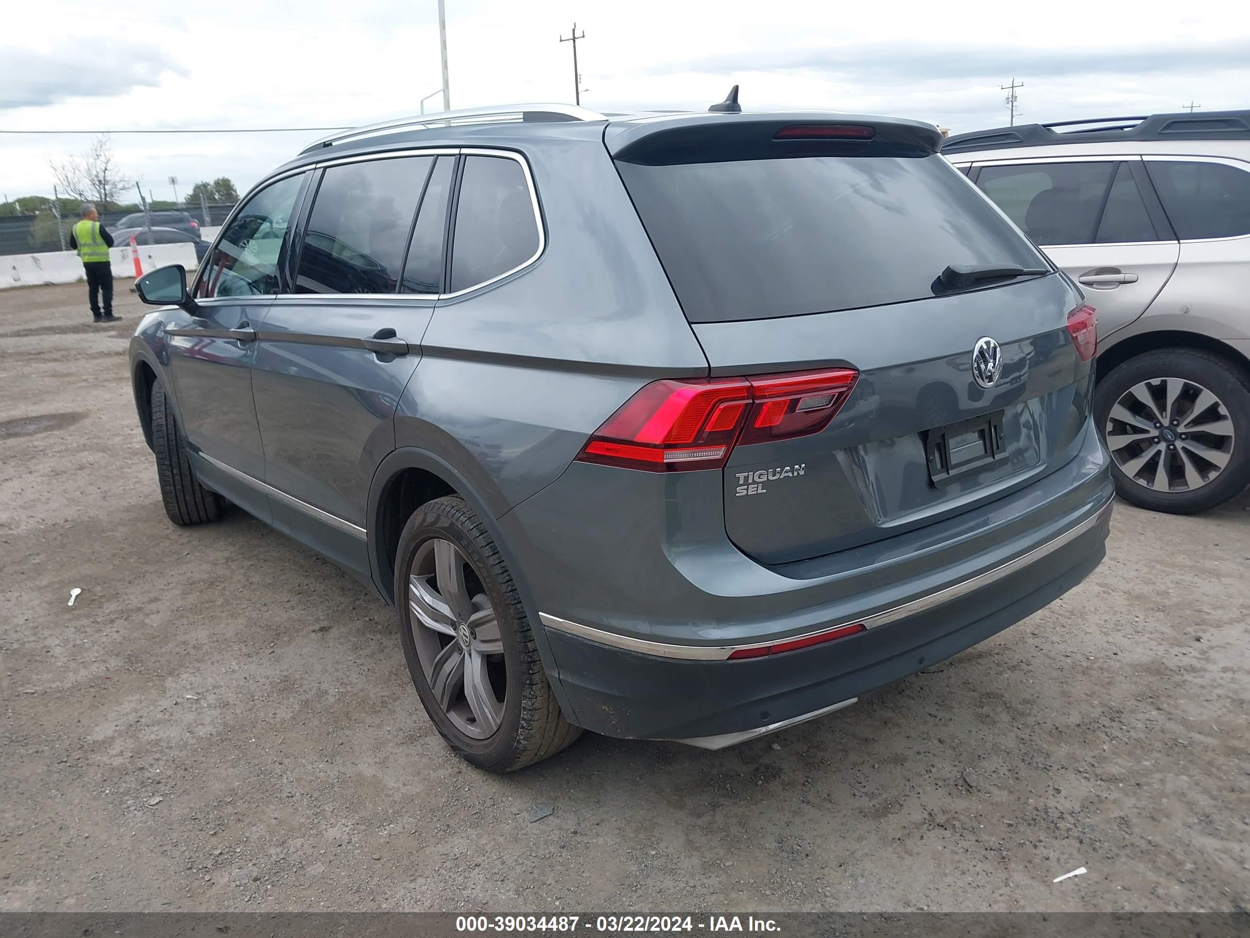 Photo 2 VIN: 3VV3B7AX9MM085100 - VOLKSWAGEN TIGUAN 