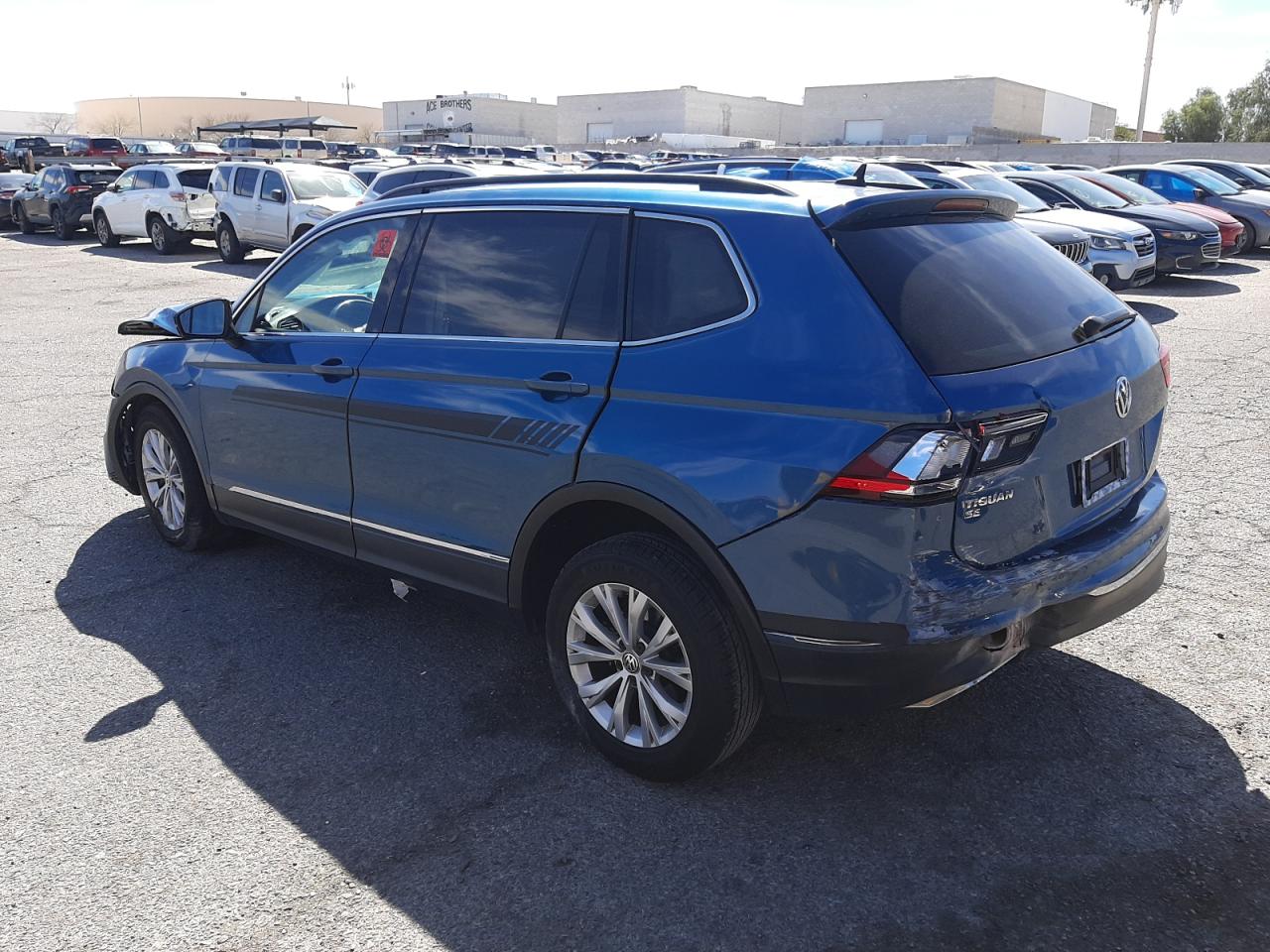 Photo 1 VIN: 3VV3B7AXXJM027072 - VOLKSWAGEN TIGUAN 