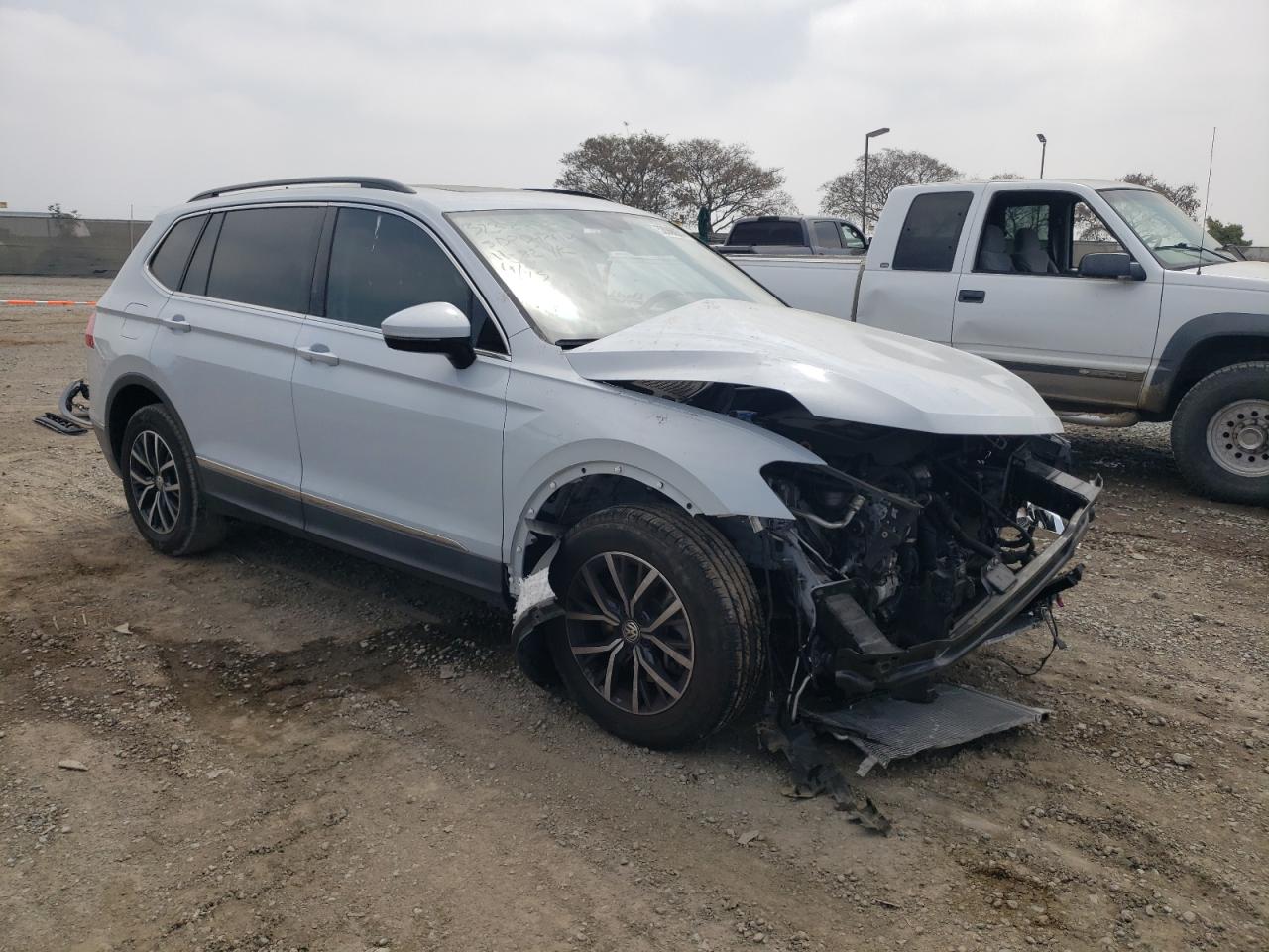 Photo 3 VIN: 3VV3B7AXXJM211945 - VOLKSWAGEN TIGUAN 