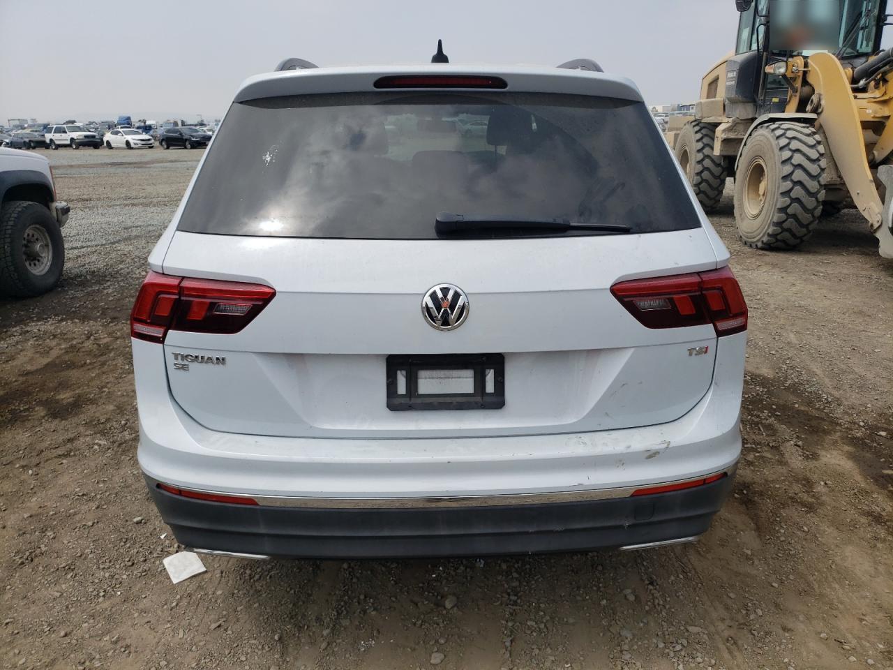 Photo 5 VIN: 3VV3B7AXXJM211945 - VOLKSWAGEN TIGUAN 