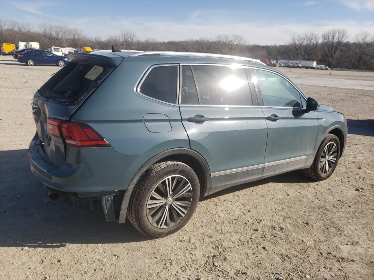 Photo 2 VIN: 3VV3B7AXXKM078279 - VOLKSWAGEN TIGUAN 