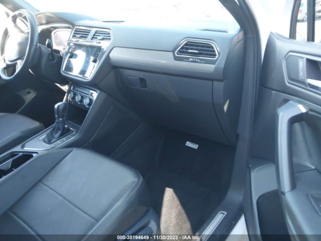 Photo 4 VIN: 3VV3B7AXXKM114875 - VOLKSWAGEN TIGUAN 