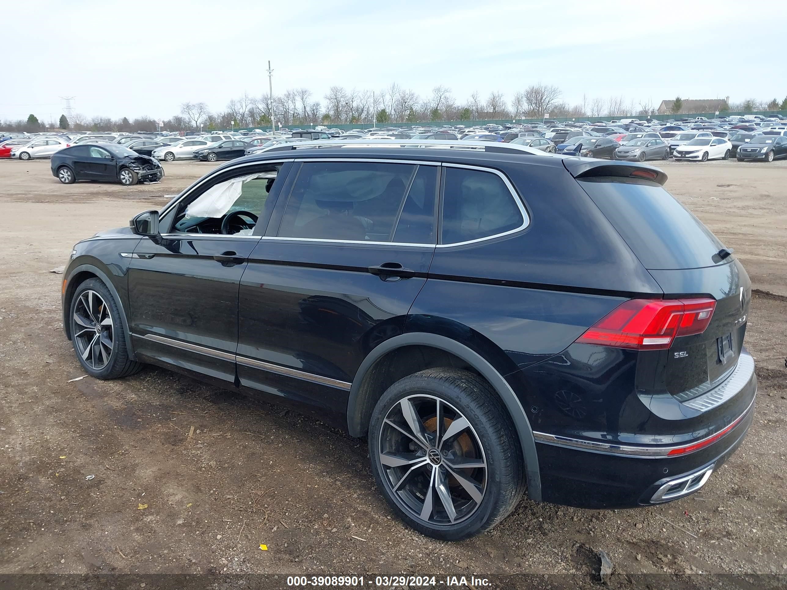 Photo 2 VIN: 3VV4B7AX0NM047003 - VOLKSWAGEN TIGUAN 