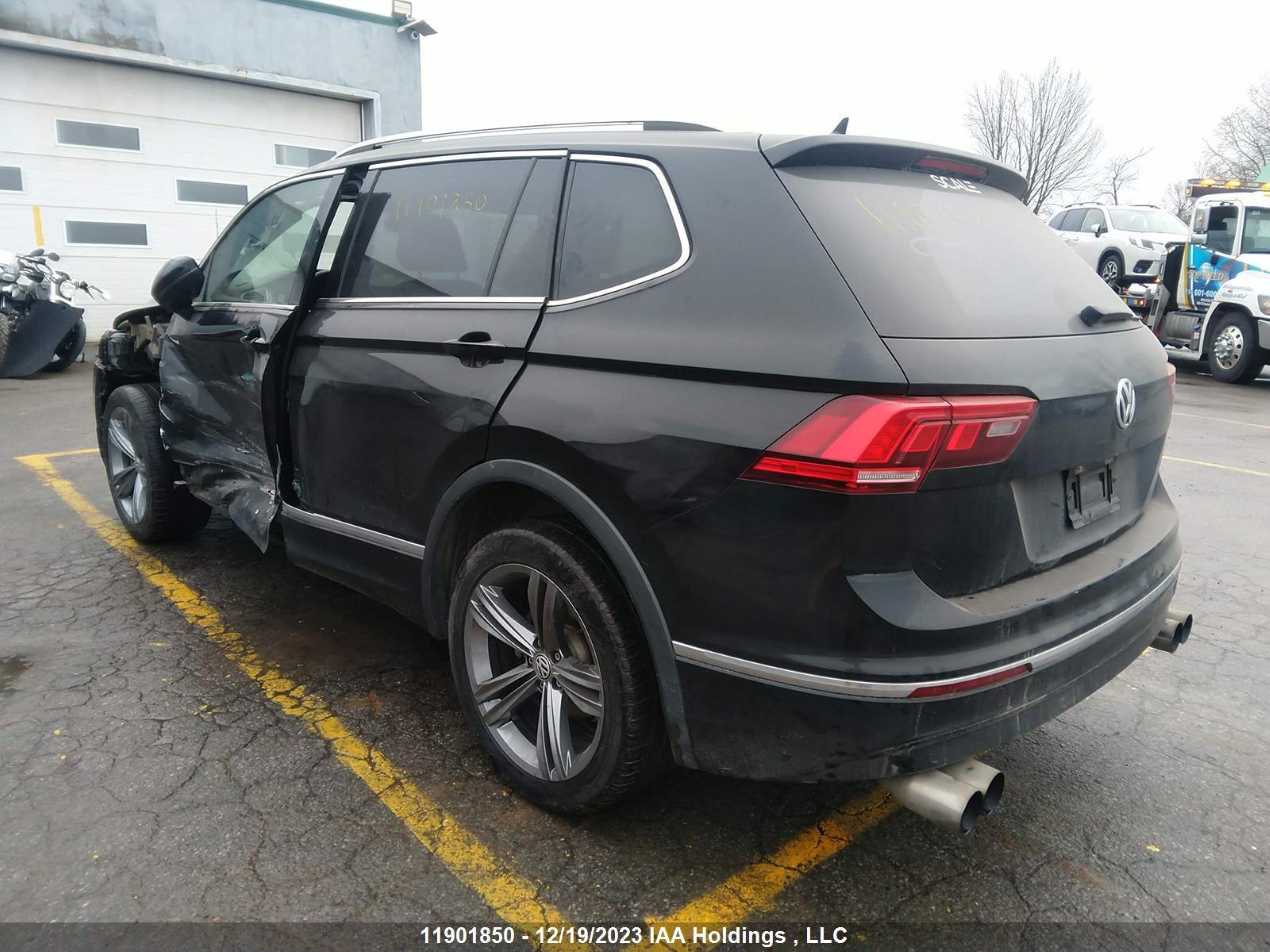 Photo 2 VIN: 3VV4B7AX1KM115689 - VOLKSWAGEN TIGUAN 