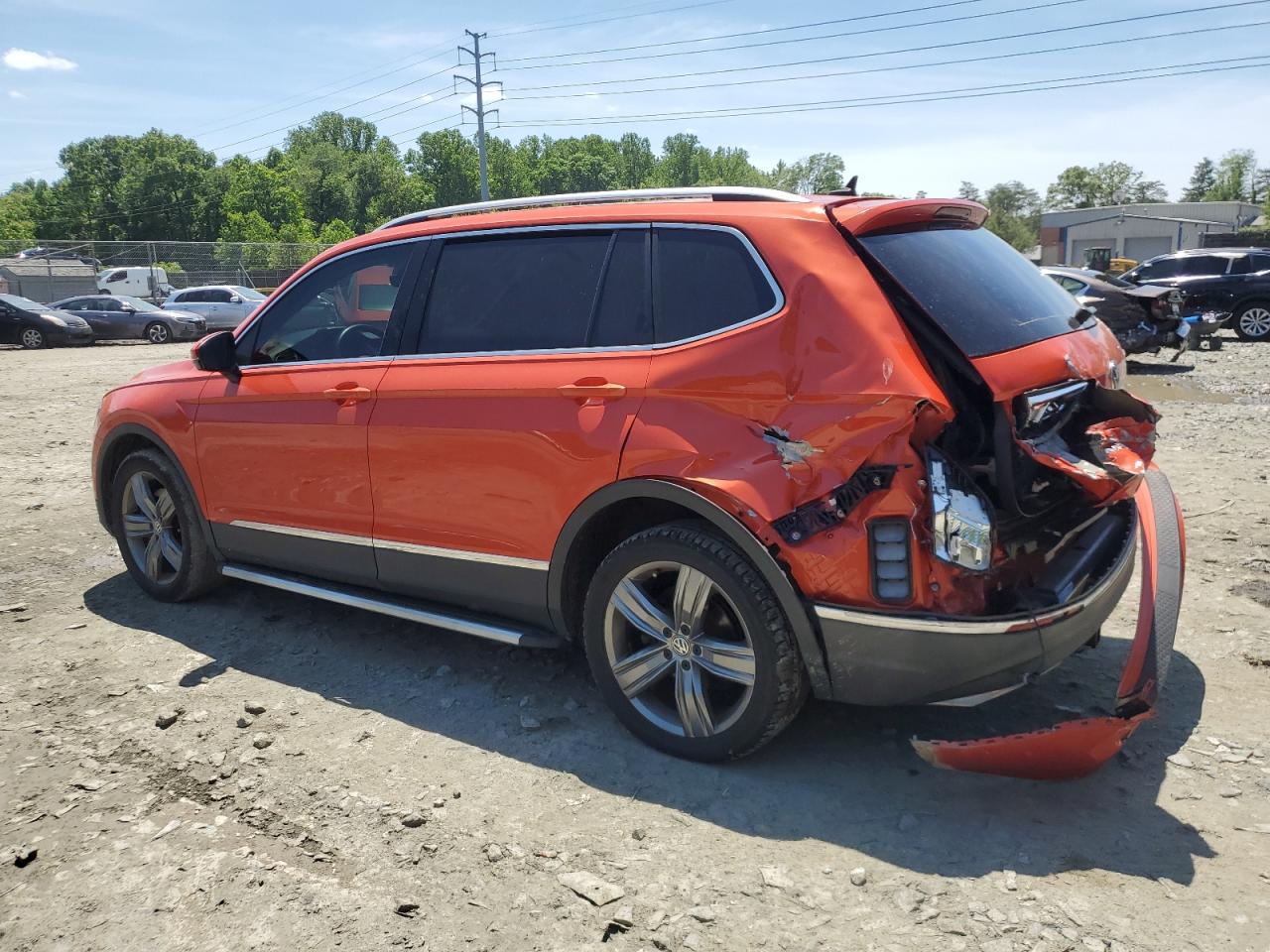 Photo 1 VIN: 3VV4B7AX3JM213895 - VOLKSWAGEN TIGUAN 