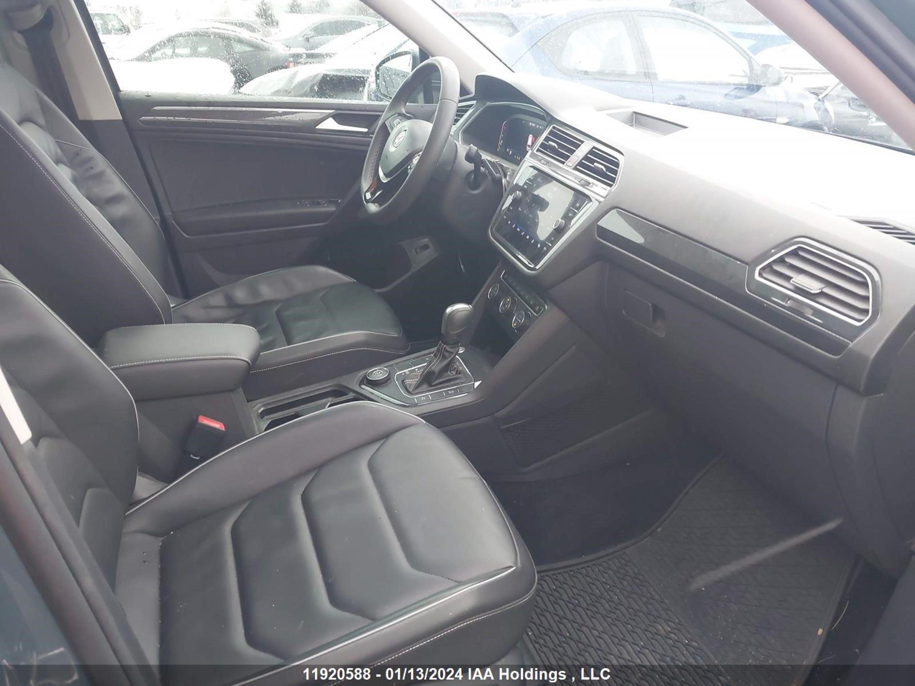 Photo 4 VIN: 3VV4B7AX3MM046121 - VOLKSWAGEN TIGUAN 