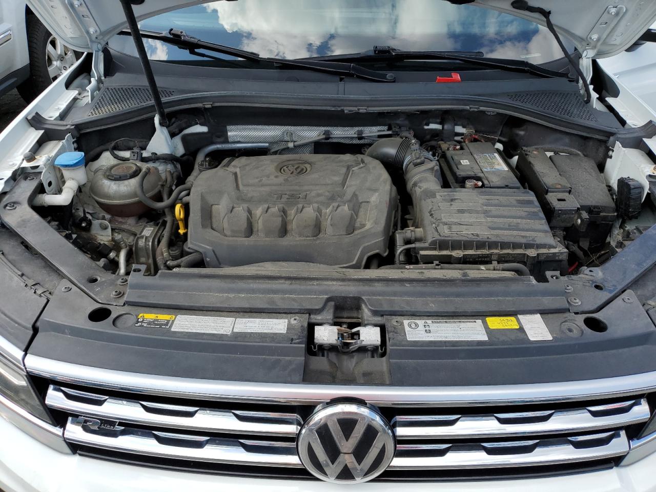 Photo 11 VIN: 3VV4B7AX8JM190923 - VOLKSWAGEN TIGUAN 