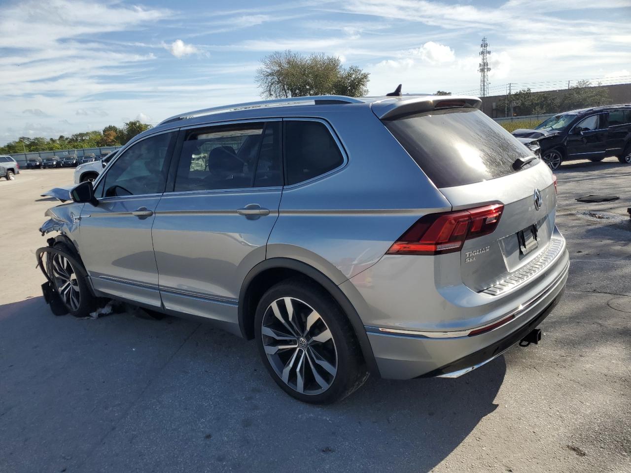 Photo 1 VIN: 3VV4B7AX8MM045014 - VOLKSWAGEN TIGUAN 