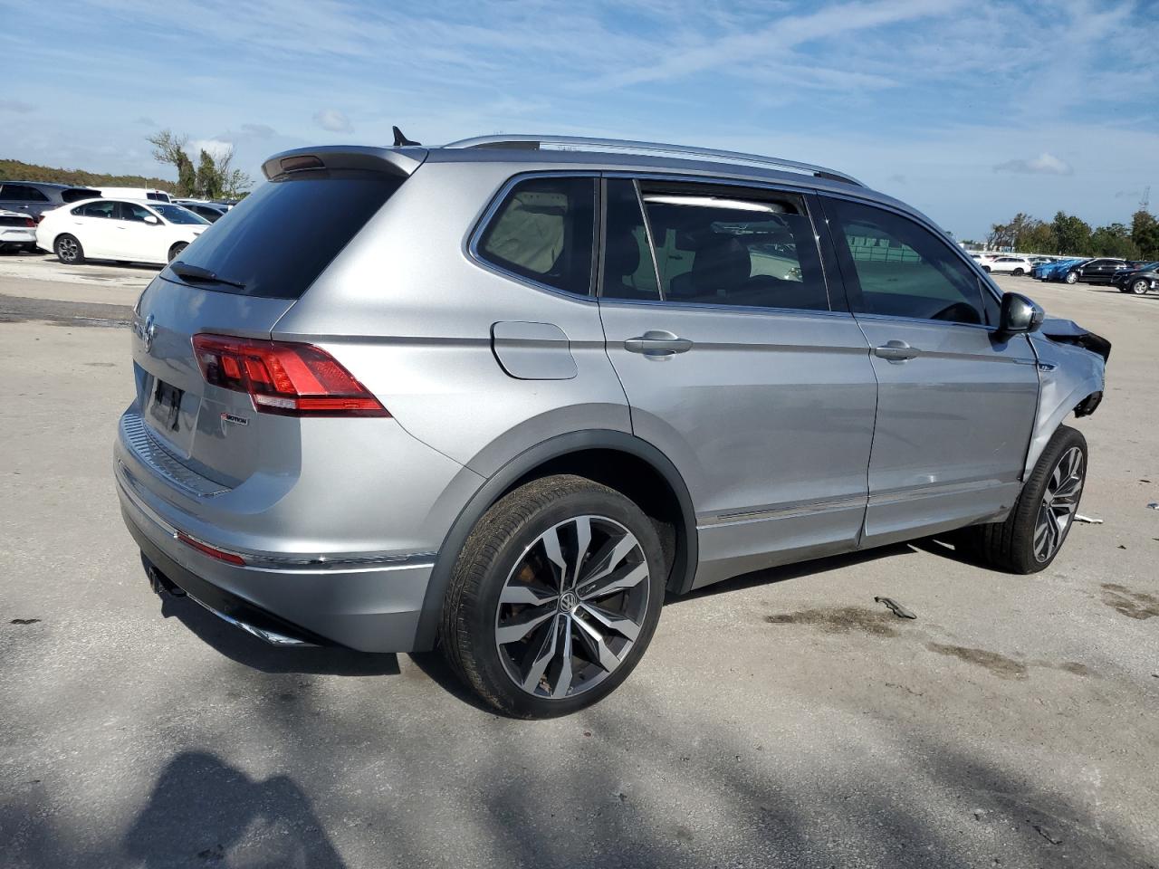 Photo 2 VIN: 3VV4B7AX8MM045014 - VOLKSWAGEN TIGUAN 