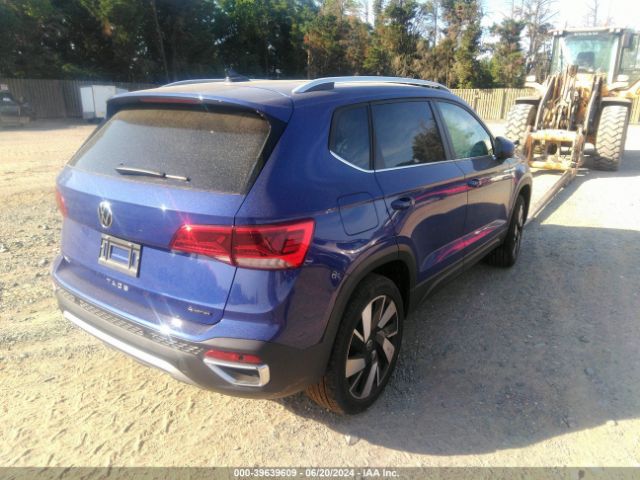 Photo 3 VIN: 3VV4X7B21RM054617 - VOLKSWAGEN TAOS 