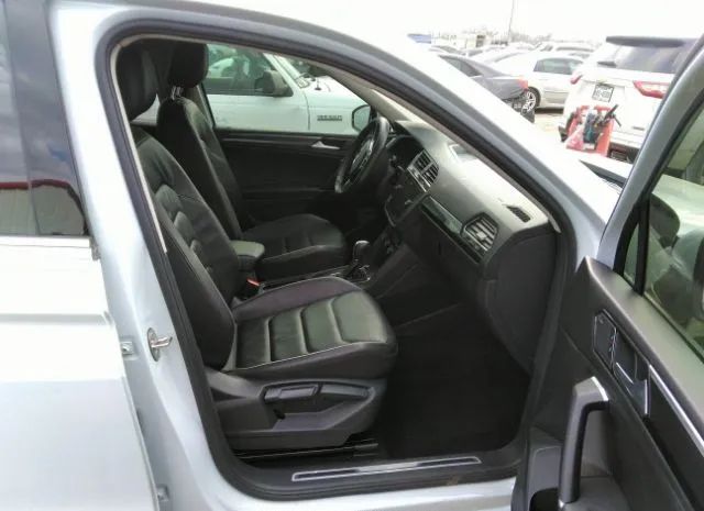 Photo 4 VIN: 3VV5B7AXXJM182990 - VOLKSWAGEN TIGUAN 