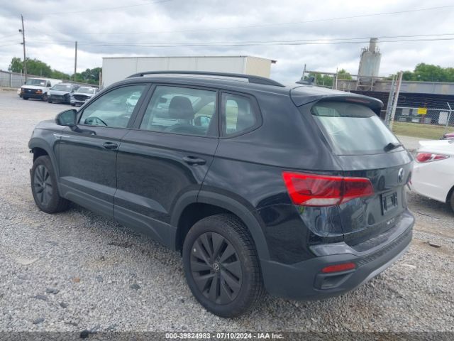 Photo 2 VIN: 3VV5X7B20RM057108 - VOLKSWAGEN TAOS 