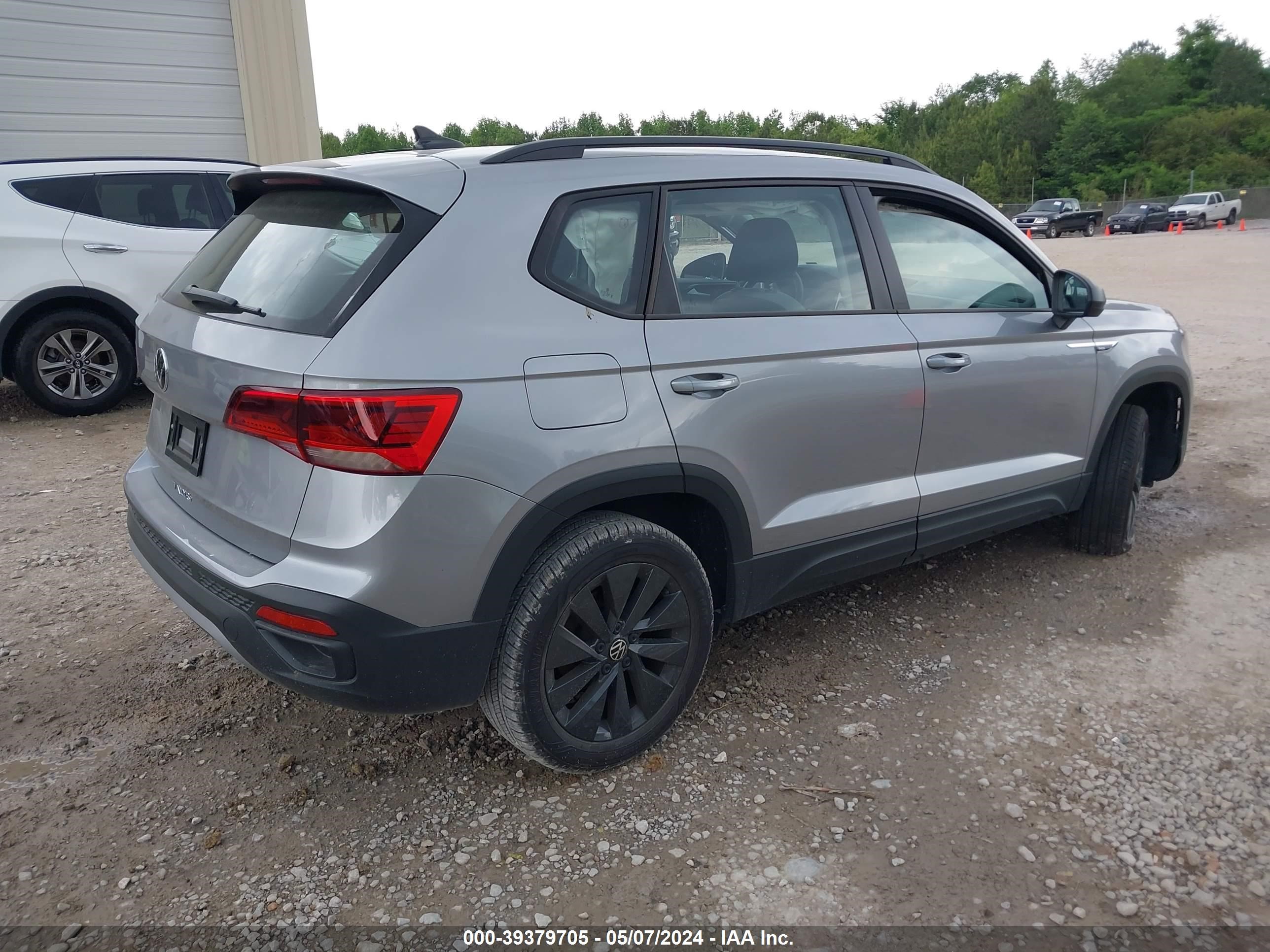 Photo 3 VIN: 3VV5X7B23RM019193 - VOLKSWAGEN TAOS 