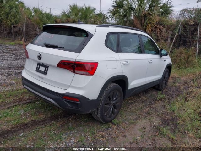 Photo 3 VIN: 3VV5X7B23RM054901 - VOLKSWAGEN TAOS 