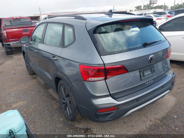 Photo 2 VIN: 3VV5X7B2XRM009437 - VOLKSWAGEN TAOS 